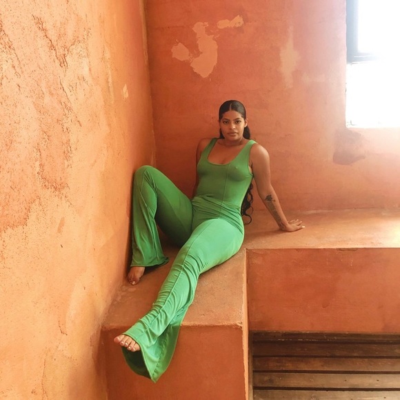 Green fitted jumpsuit by shop Chris Zoe - Picture 6 of 6